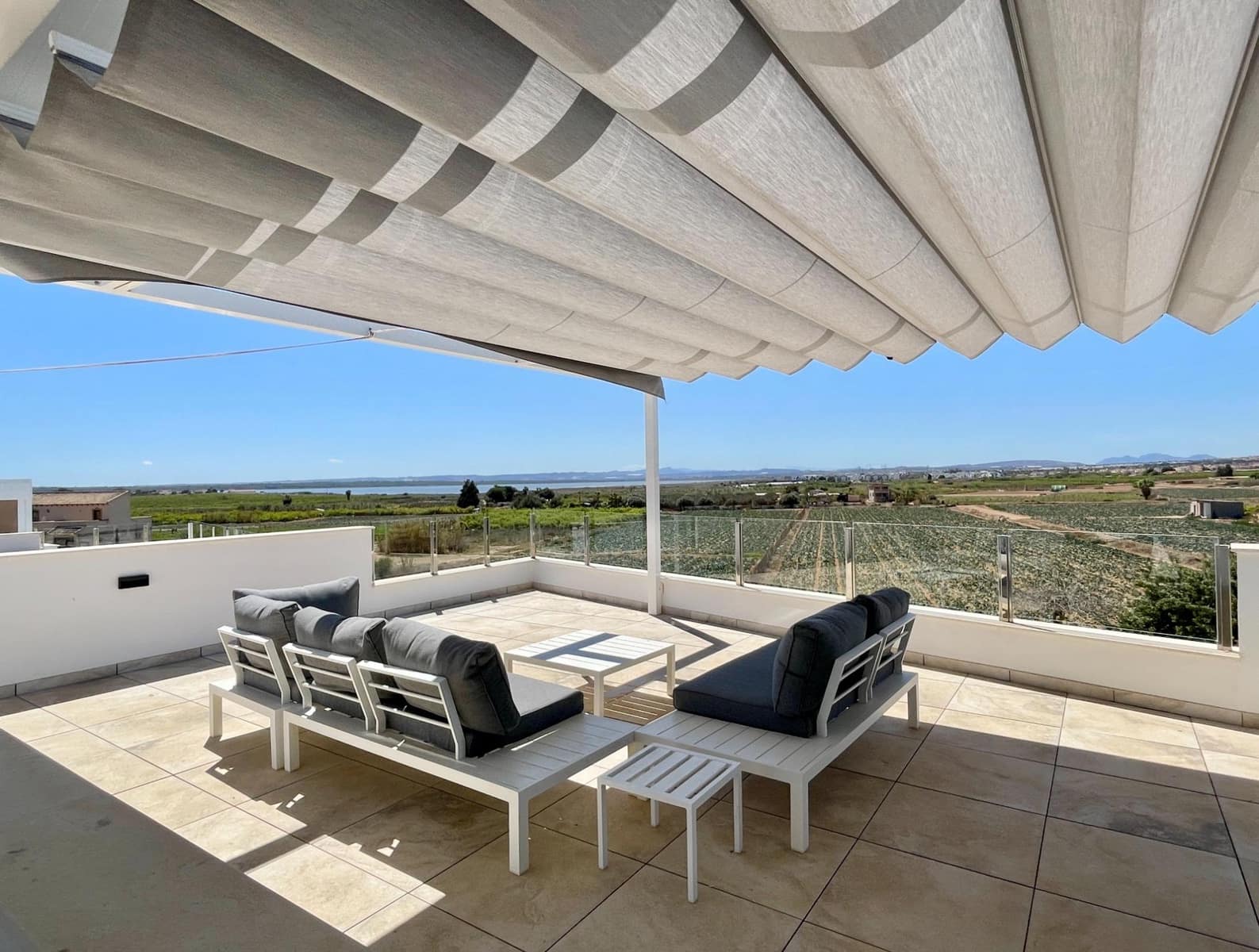 3 bedroom Villa for sale in El Moncayo with pool garage - € 595,000 (Ref: 10136285)