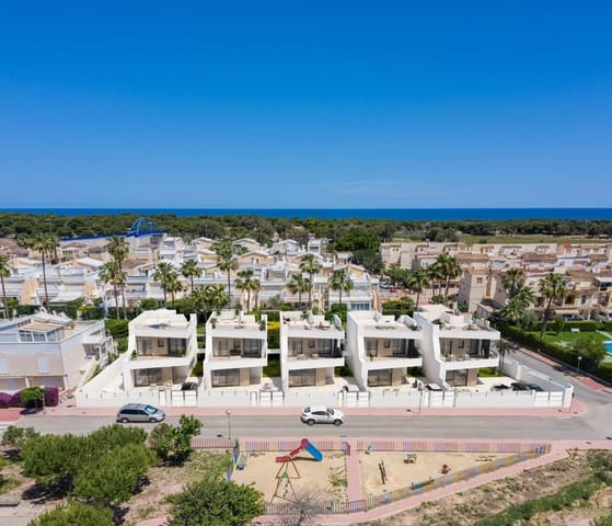 3 bedroom Villa for sale in El Moncayo, Guardamar del Segura with pool garage - € 595,000 (Ref: 10136285)