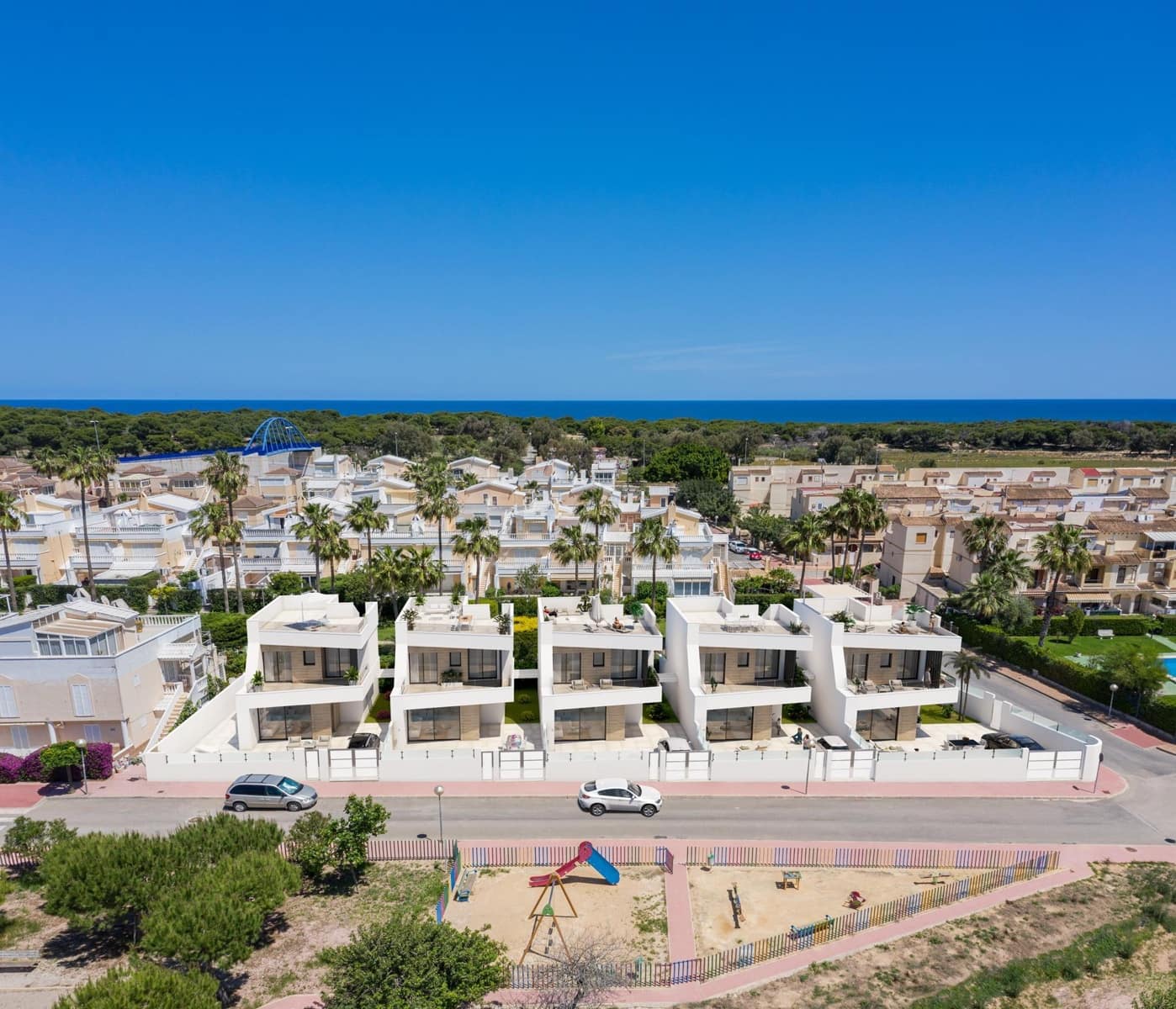 3 bedroom Villa for sale in El Moncayo with pool garage - € 595,000 (Ref: 10136285)