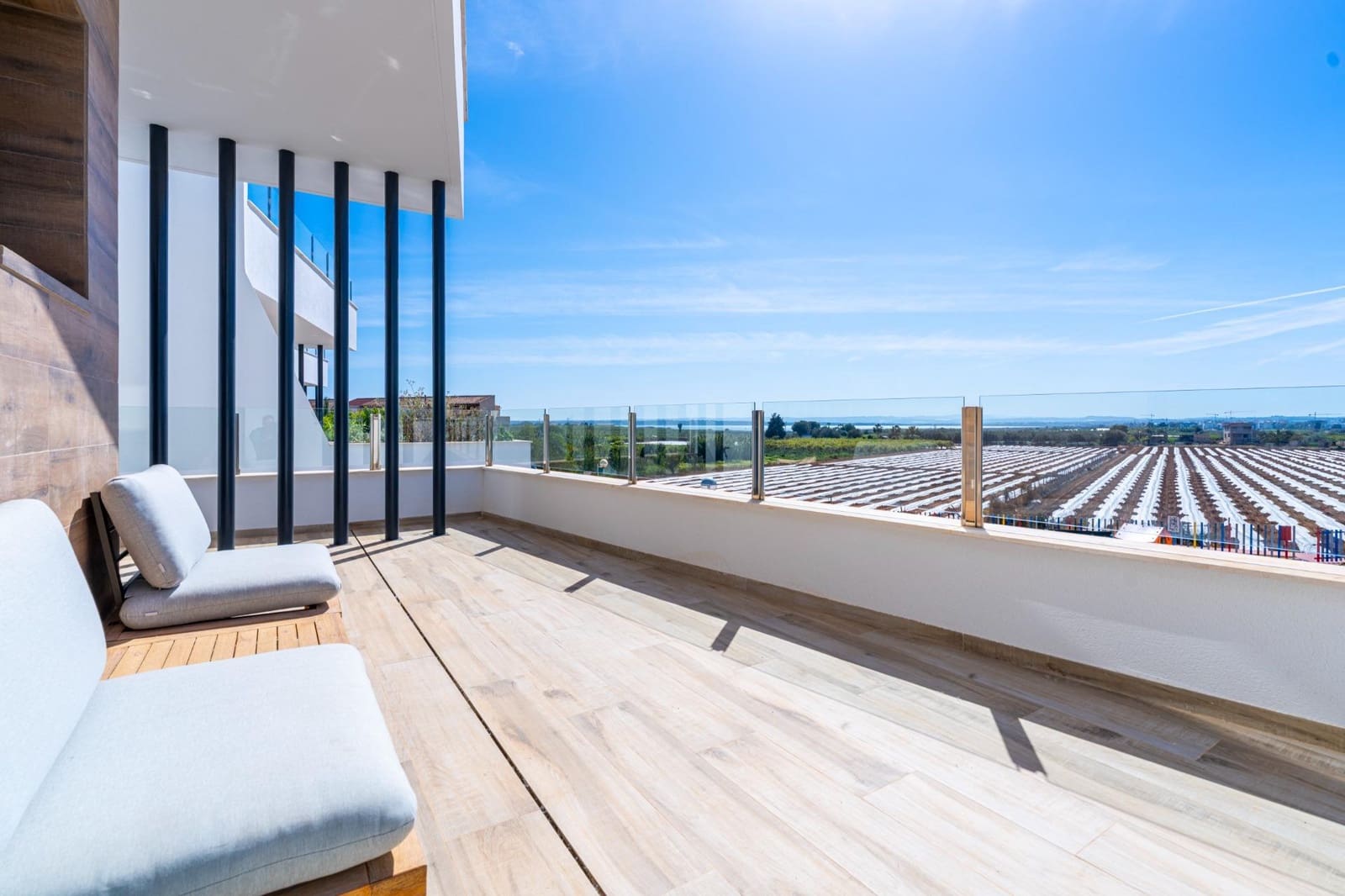 3 bedroom Villa for sale in El Moncayo with pool garage - € 595,000 (Ref: 10136285)