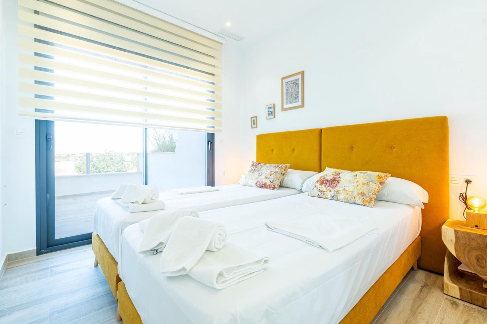 3 bedroom Villa for sale in El Moncayo with pool garage - € 595,000 (Ref: 10136285)
