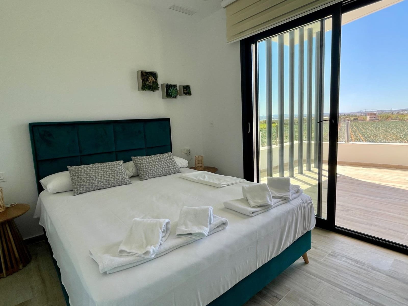 3 bedroom Villa for sale in El Moncayo with pool garage - € 595,000 (Ref: 10136285)