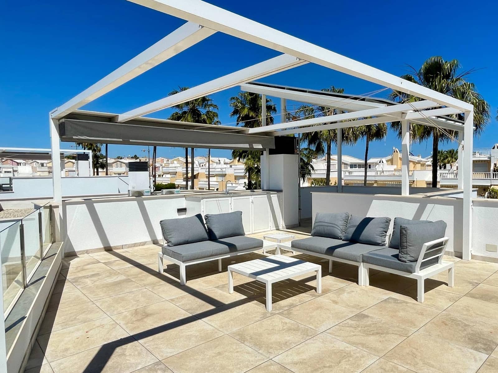 3 bedroom Villa for sale in El Moncayo with pool garage - € 595,000 (Ref: 10136285)