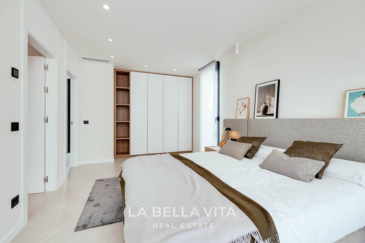 4 quarto Moradia para venda em La Marquesa com piscina - 1 150 000 € (Ref: 10175254)