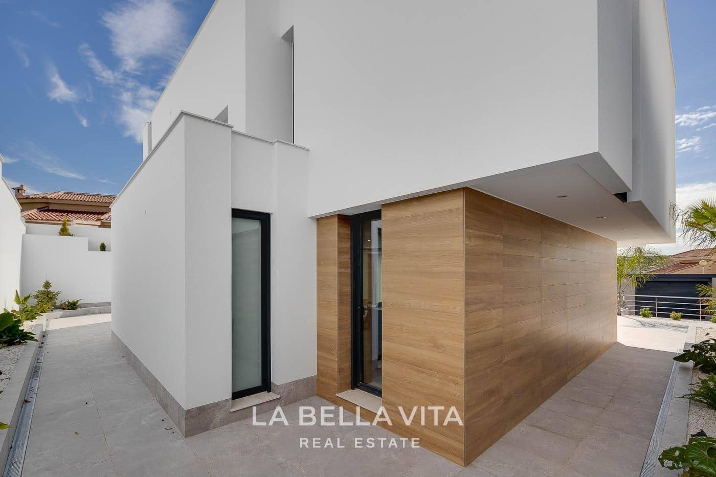 4 quarto Moradia para venda em La Marquesa com piscina - 1 150 000 € (Ref: 10175254)
