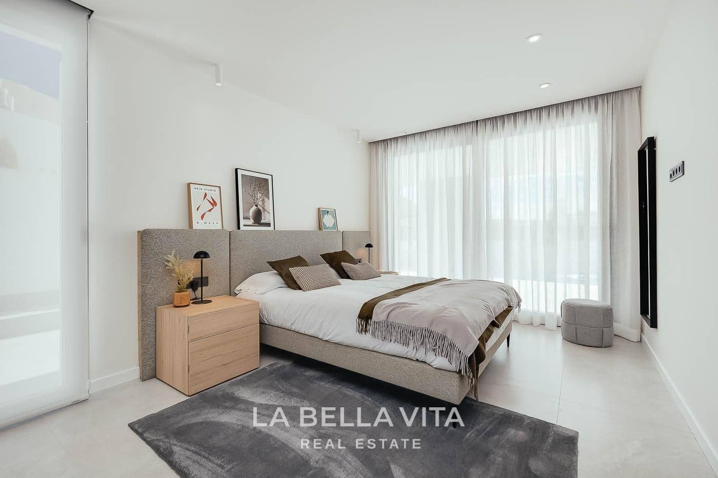 4 quarto Moradia para venda em La Marquesa com piscina - 1 150 000 € (Ref: 10175254)