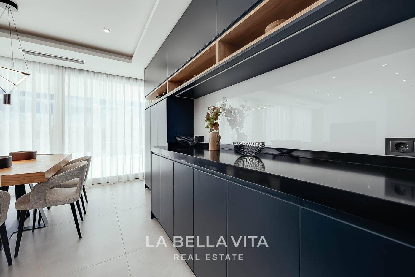 4 quarto Moradia para venda em La Marquesa com piscina - 1 150 000 € (Ref: 10175254)