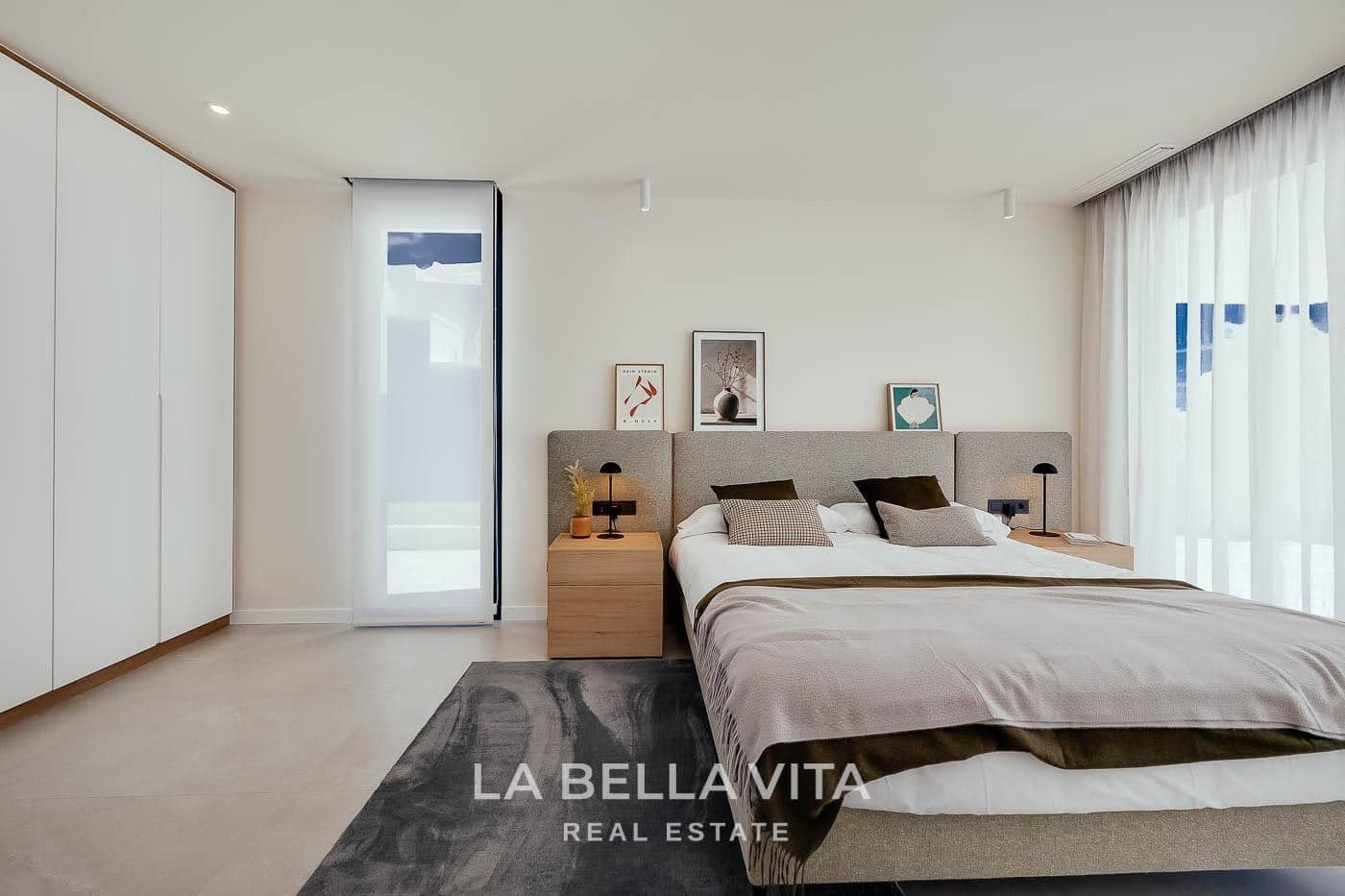 4 quarto Moradia para venda em La Marquesa com piscina - 1 150 000 € (Ref: 10175254)