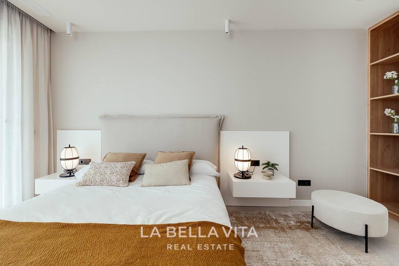 4 quarto Moradia para venda em La Marquesa com piscina - 1 150 000 € (Ref: 10175254)