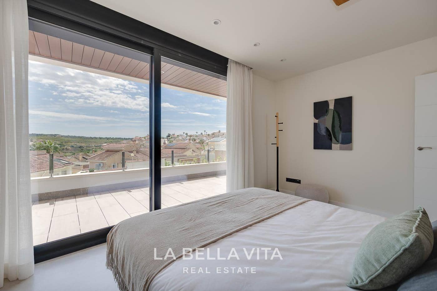 4 quarto Moradia para venda em La Marquesa com piscina - 1 150 000 € (Ref: 10175254)