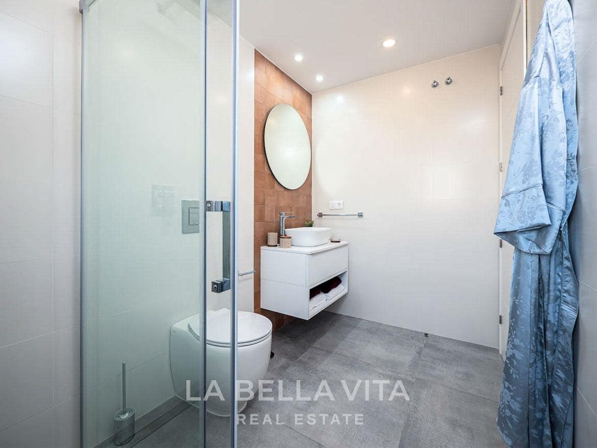 3 quarto Moradia para venda em Playa Flamenca com piscina garagem - 297 000 € (Ref: 8139147)