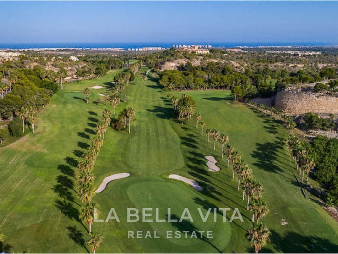 3 quarto Moradia para venda em Playa Flamenca com piscina garagem - 297 000 € (Ref: 8139147)