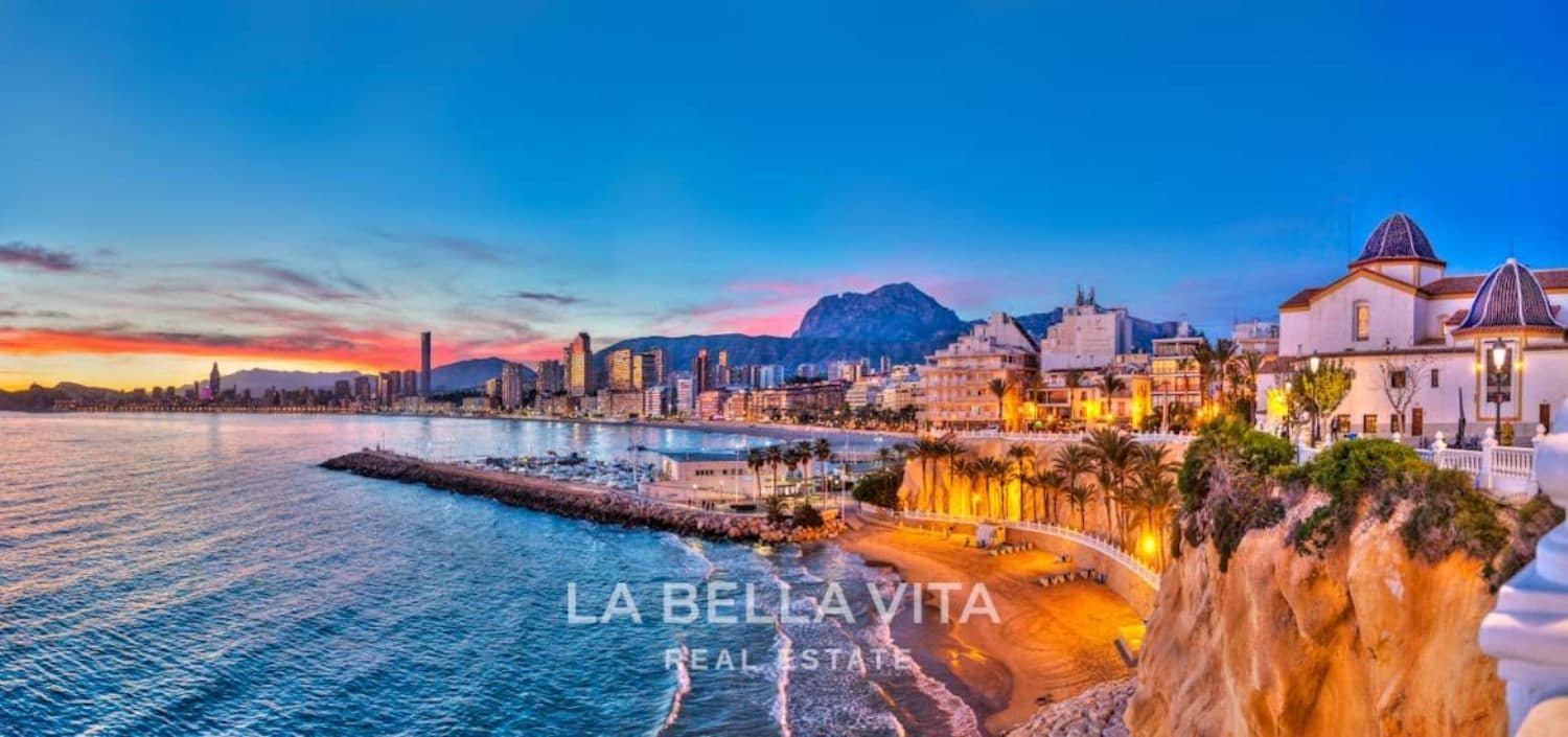 3 soveværelse Villa til salg i Finestrat med swimmingpool garage - € 995.000 (Ref: 8139152)