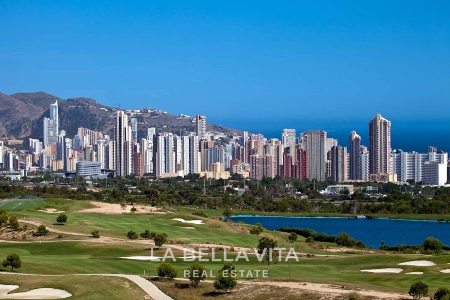 3 soveværelse Villa til salg i Finestrat med swimmingpool garage - € 995.000 (Ref: 8139152)