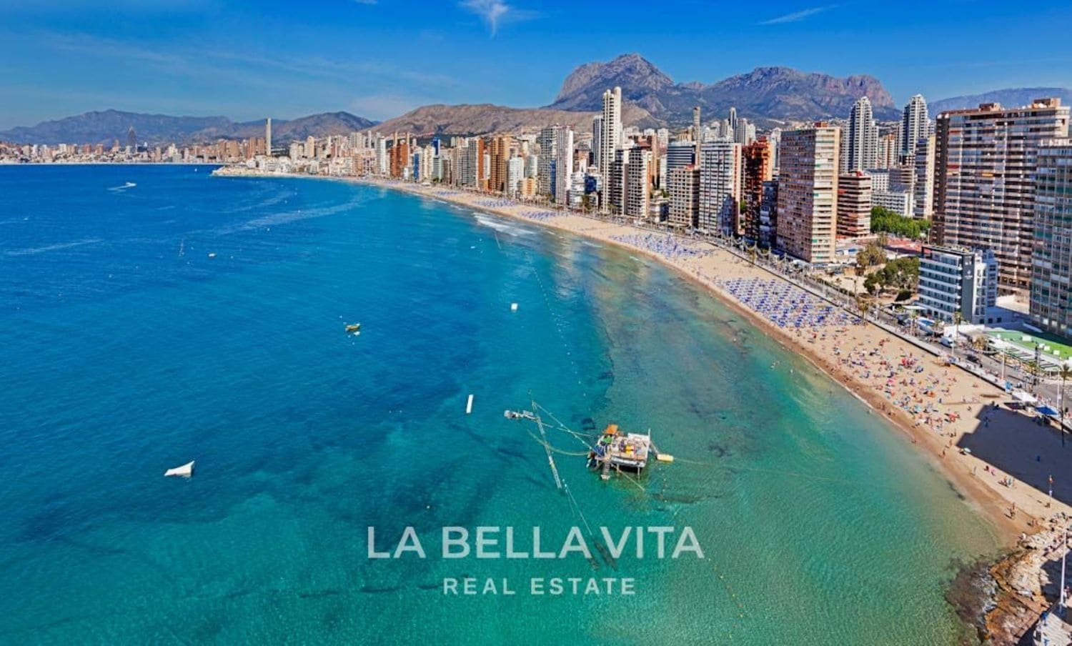 3 soveværelse Villa til salg i Finestrat med swimmingpool garage - € 995.000 (Ref: 8139152)