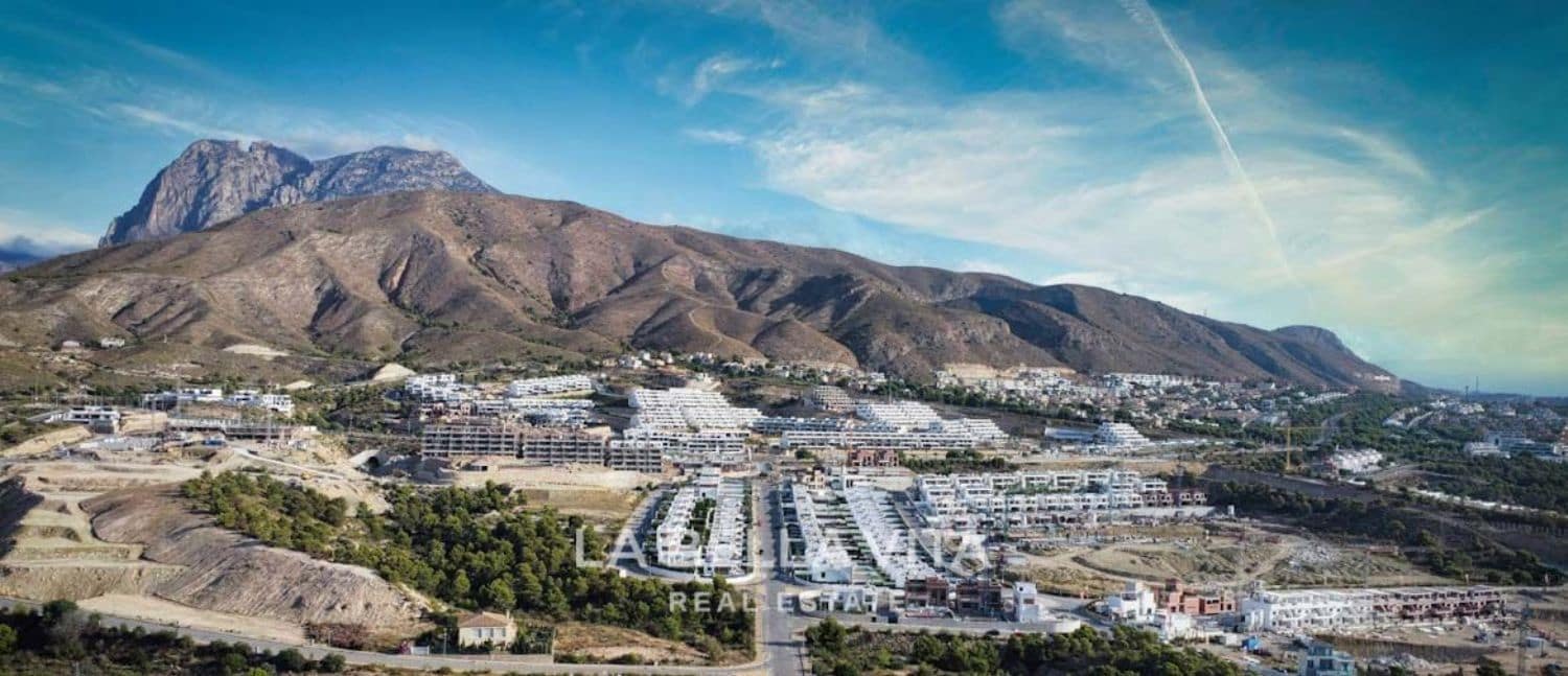 3 soveværelse Villa til salg i Finestrat med swimmingpool garage - € 995.000 (Ref: 8139152)