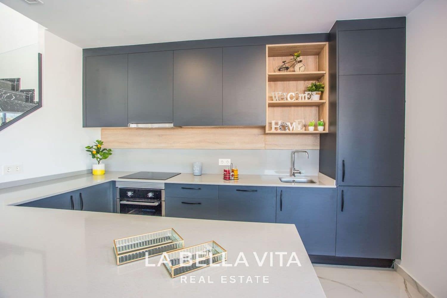 3 soverom Villa til salgs i Los Montesinos med svømmebasseng - € 340 900 (Ref: 8139154)