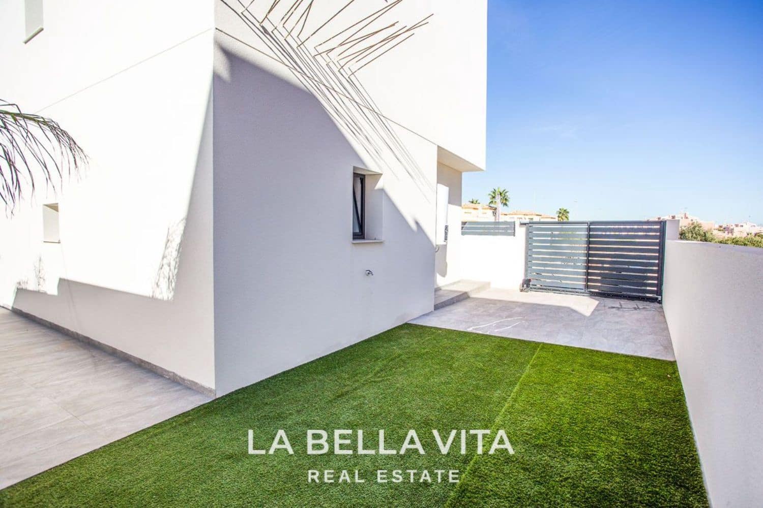 3 soverom Villa til salgs i Los Montesinos med svømmebasseng - € 340 900 (Ref: 8139154)