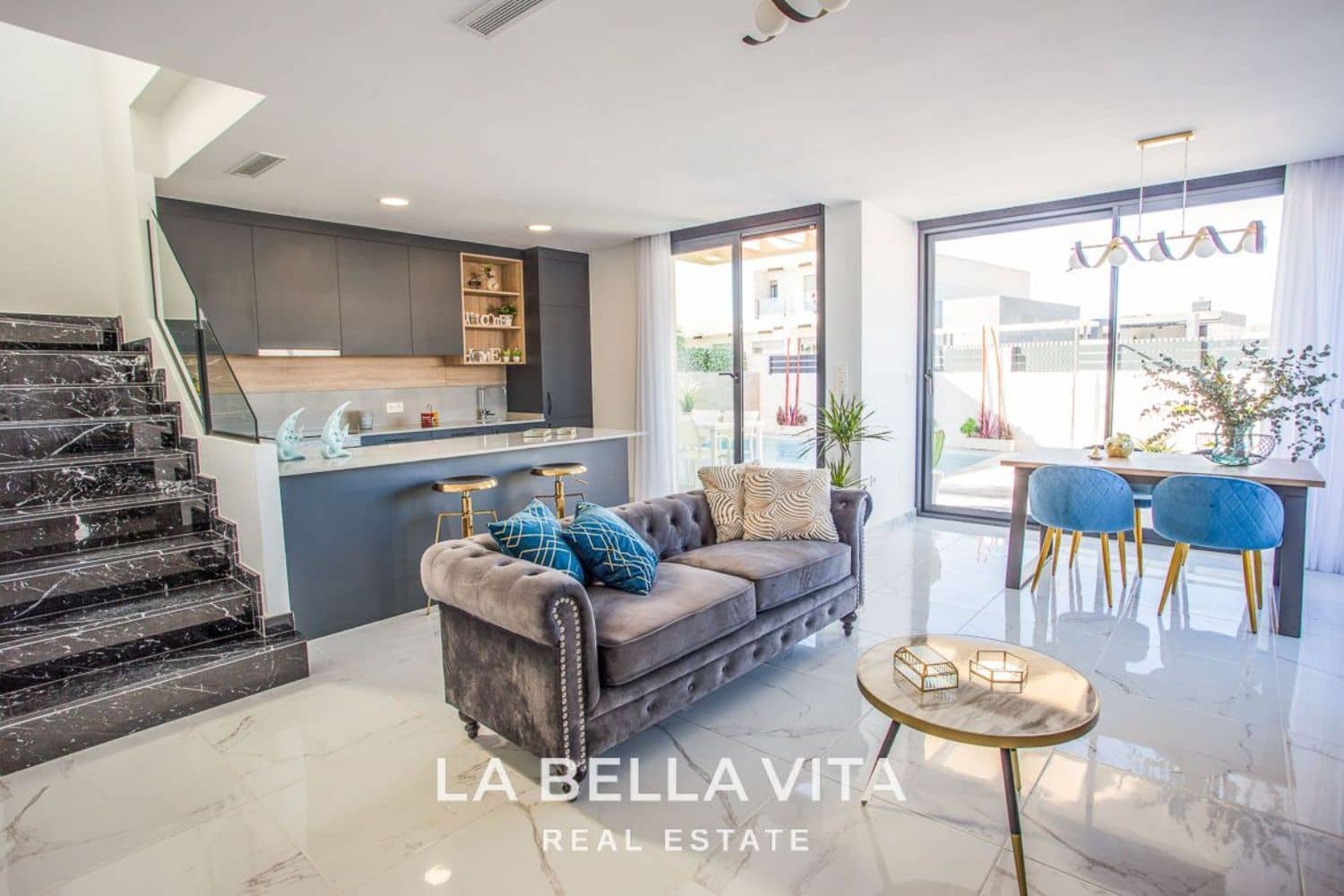 3 soverom Villa til salgs i Los Montesinos med svømmebasseng - € 340 900 (Ref: 8139154)