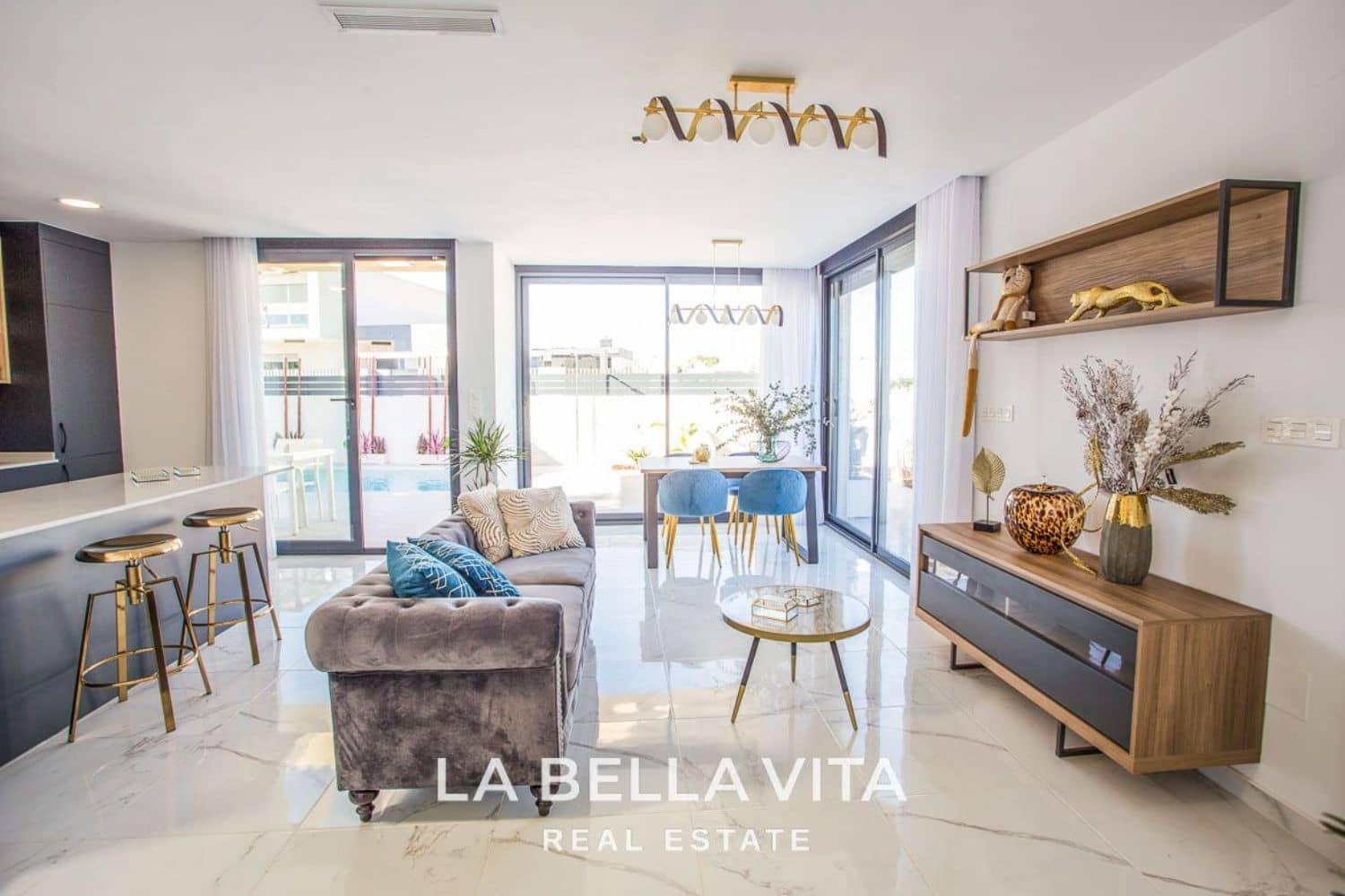 3 soverom Villa til salgs i Los Montesinos med svømmebasseng - € 340 900 (Ref: 8139154)