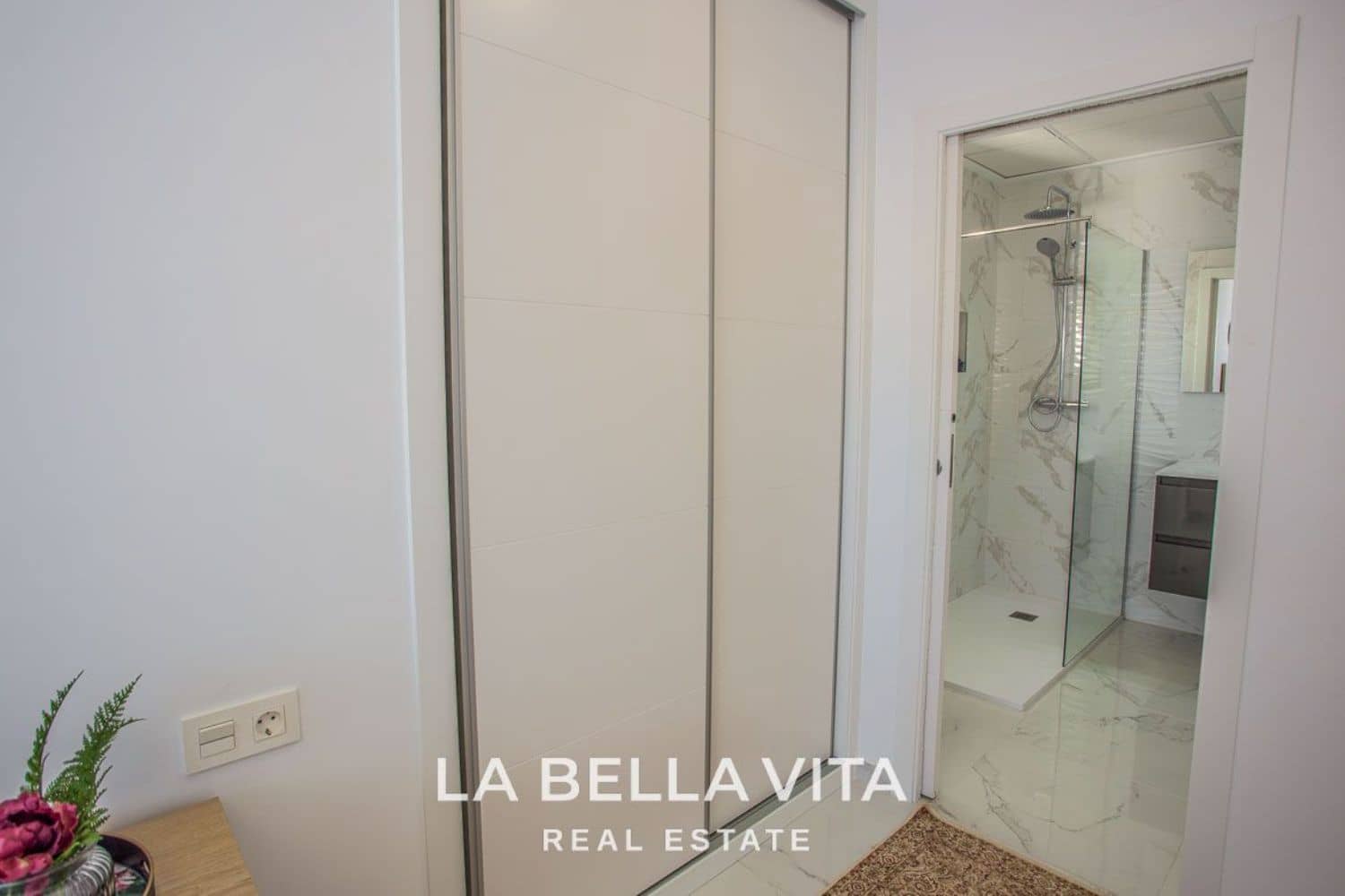 3 soverom Villa til salgs i Los Montesinos med svømmebasseng - € 340 900 (Ref: 8139154)