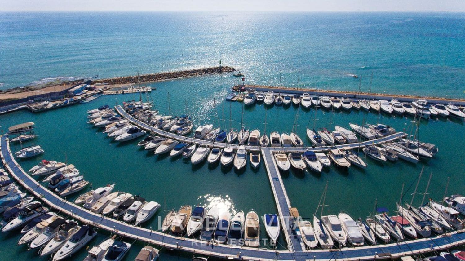 4 soverom Villa til salgs i Cabo Roig med svømmebasseng - € 1 990 000 (Ref: 8139159)