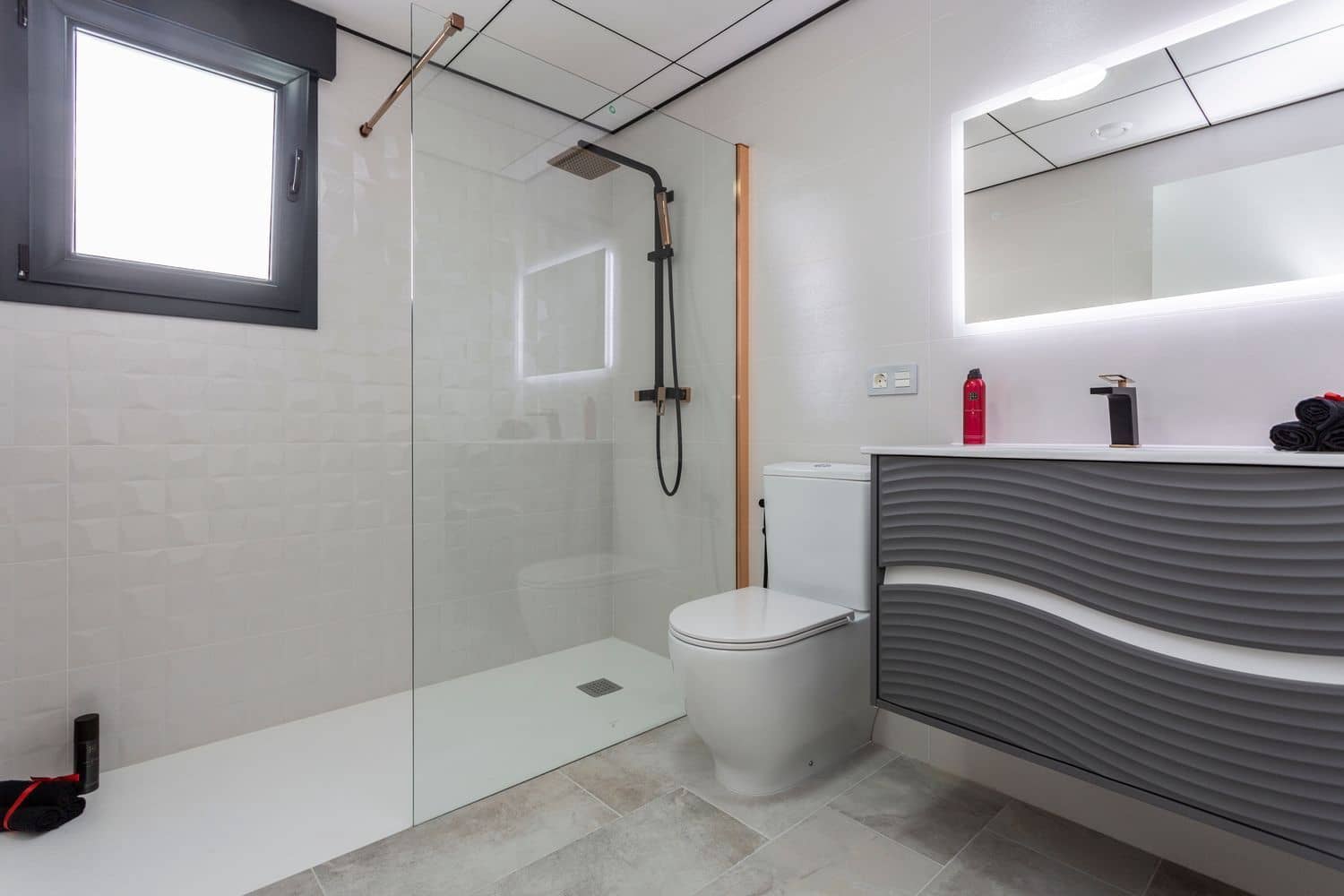 3 soveværelse Villa til salg i Torrevieja med swimmingpool - € 660.000 (Ref: 8149487)