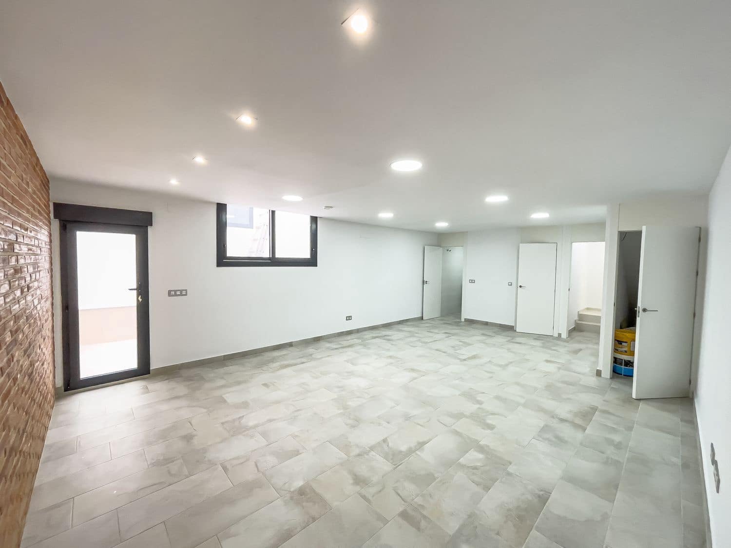 3 soveværelse Villa til salg i Torrevieja med swimmingpool - € 660.000 (Ref: 8149487)