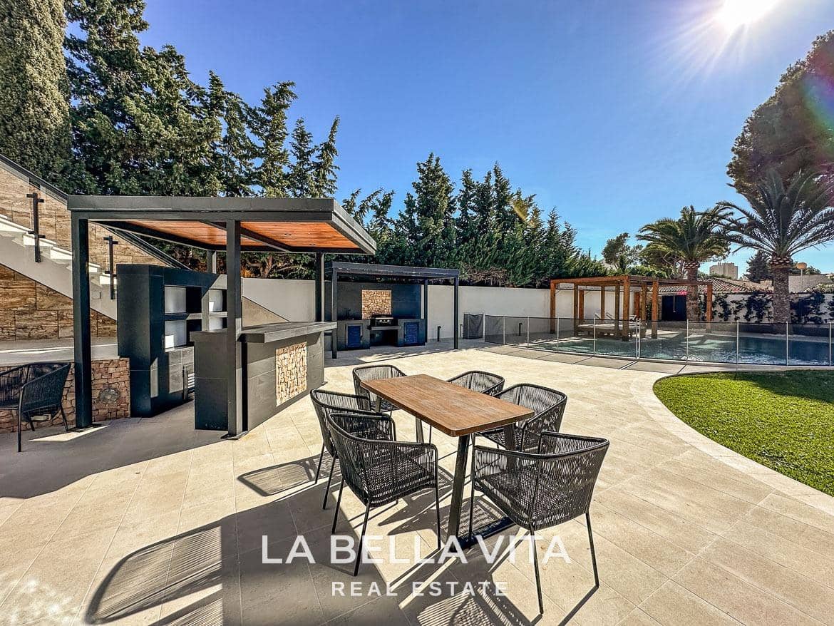 7 sovrum Hotell till salu i Orihuela Costa med pool garage - 3 950 000 € (Ref: 8149497)