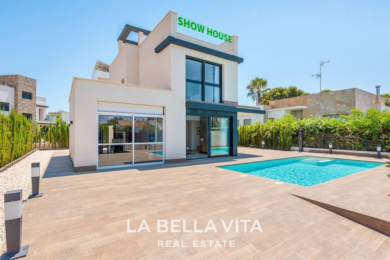 4 soveværelse Villa til salg i Playa Honda med swimmingpool garage - € 595.950 (Ref: 8149499)