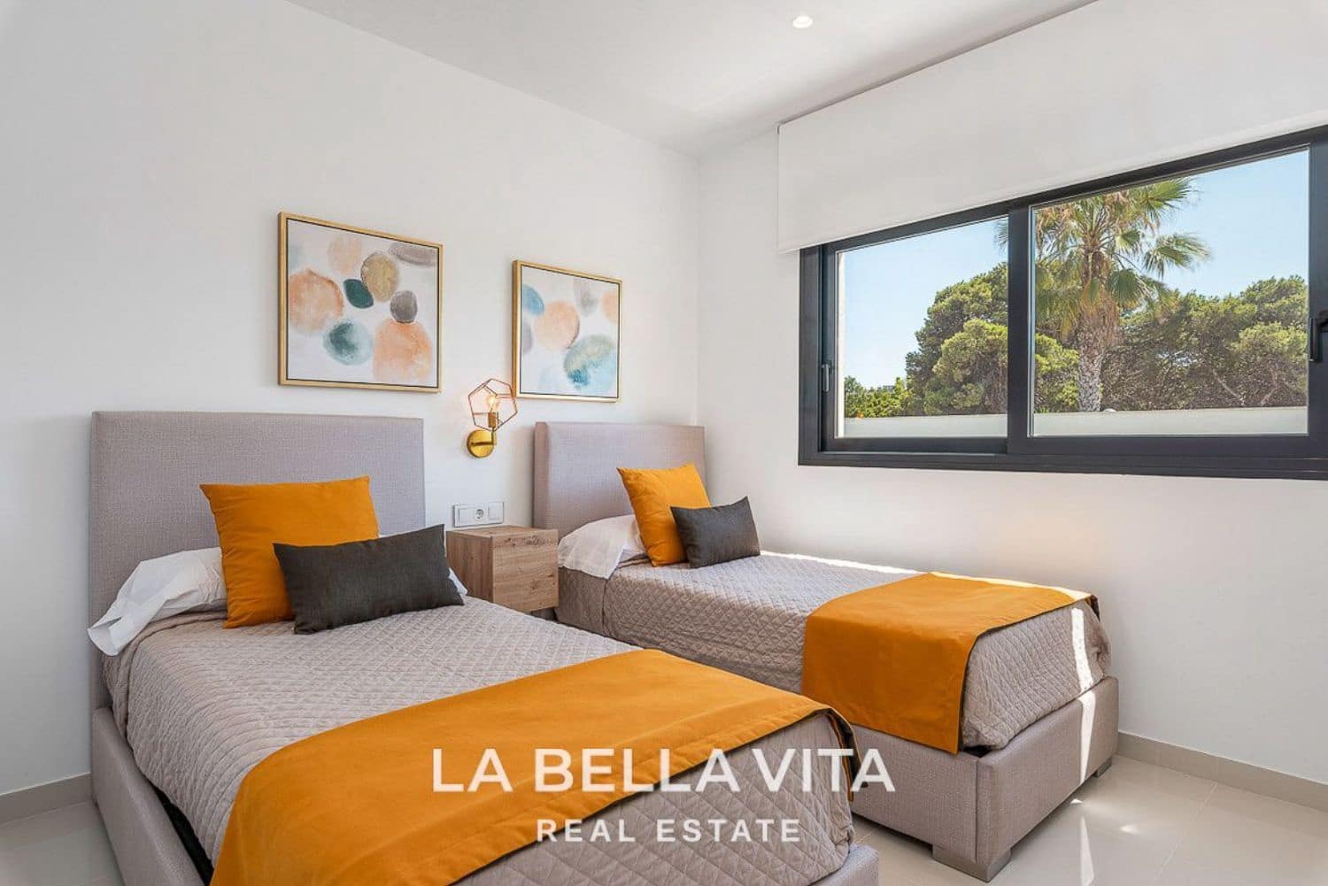 4 soveværelse Villa til salg i Playa Honda med swimmingpool garage - € 595.950 (Ref: 8149499)