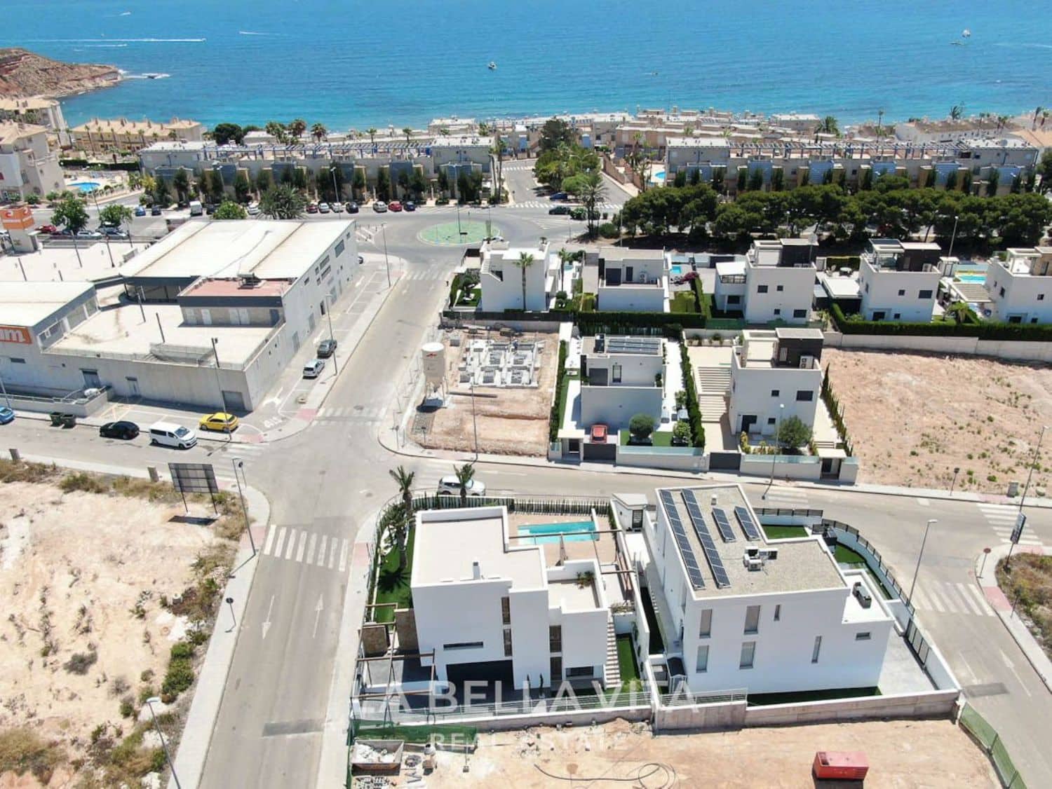 4 quarto Moradia para venda em Campoamor com piscina garagem - 910 000 € (Ref: 8170136)