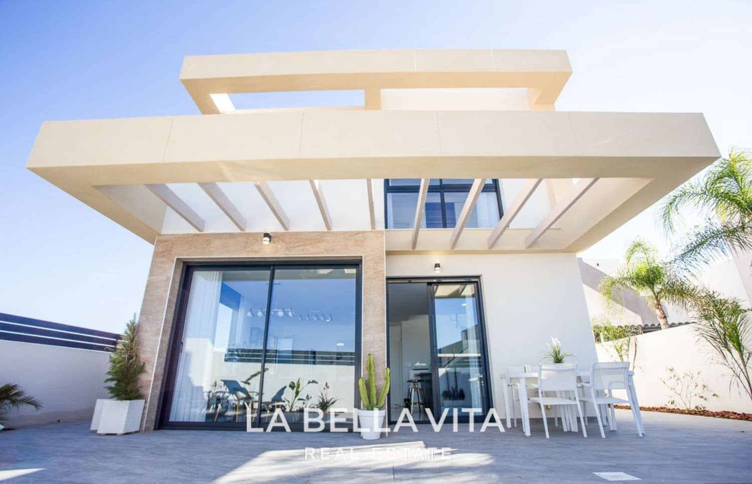 3 soveværelse Villa til salg i Los Montesinos med swimmingpool - € 405.000 (Ref: 8170139)