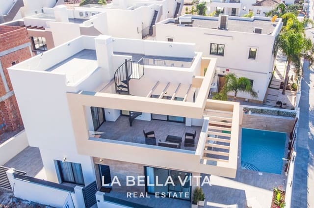 3 sypialnia Willa na sprzedaż w Los Montesinos z basenem - 405 000 € (Ref: 8170139)