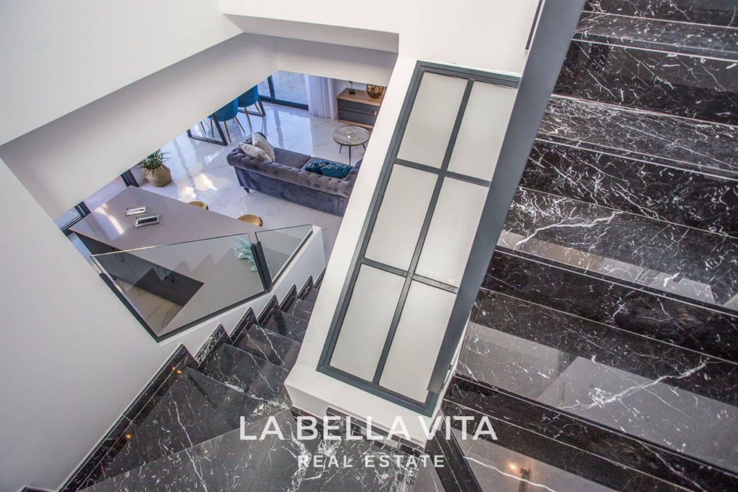 3 soveværelse Villa til salg i Los Montesinos med swimmingpool - € 405.000 (Ref: 8170139)