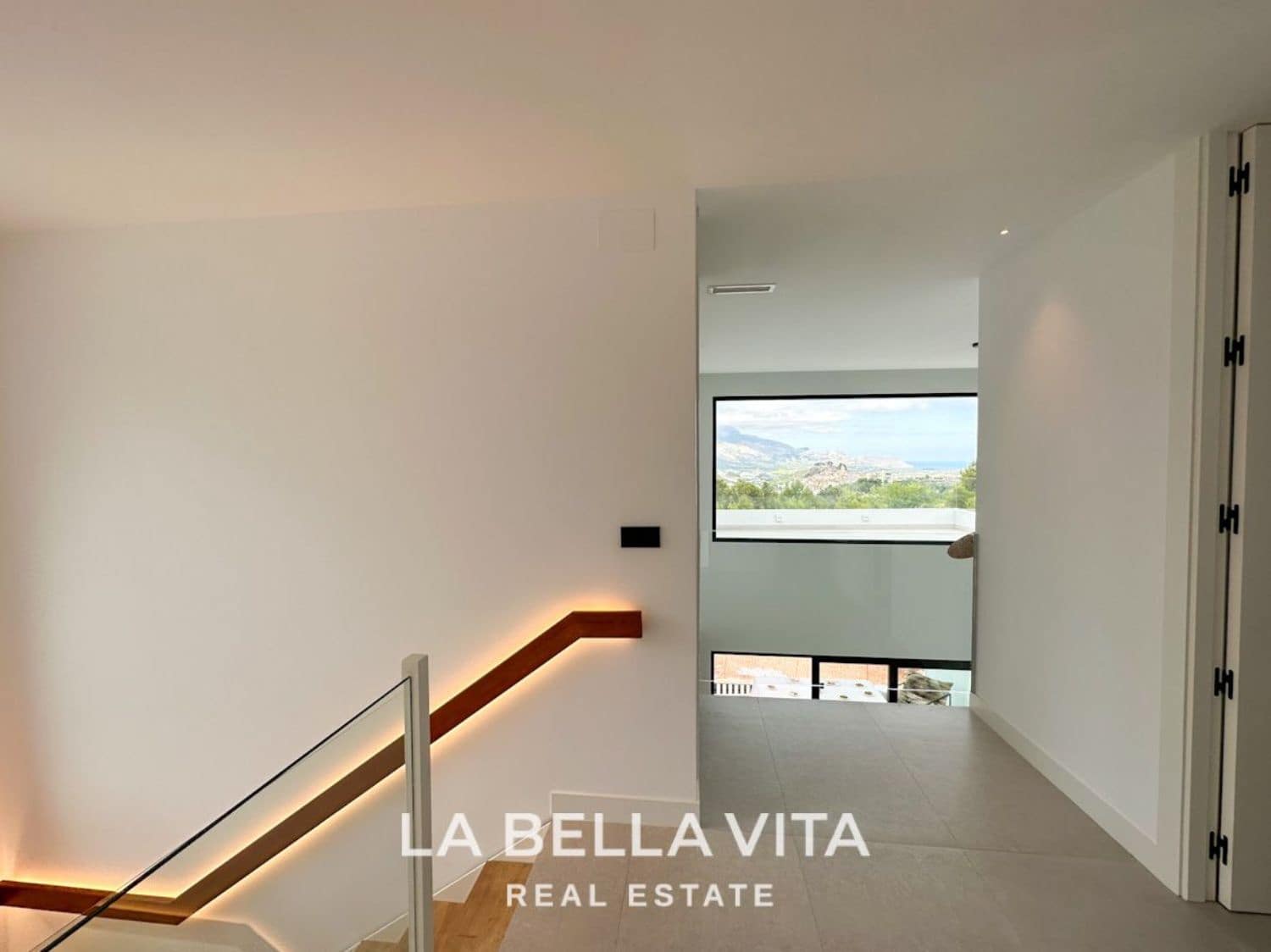 3 soverom Villa til salgs i Polop med svømmebasseng garasje - € 740 000 (Ref: 8172928)