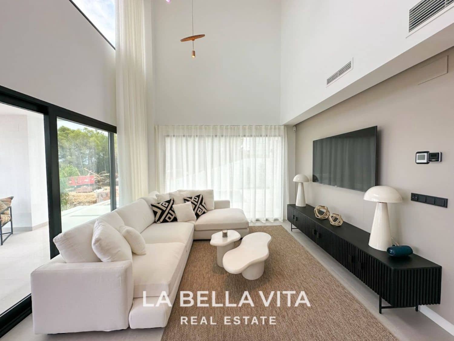 3 soverom Villa til salgs i Polop med svømmebasseng garasje - € 740 000 (Ref: 8172928)