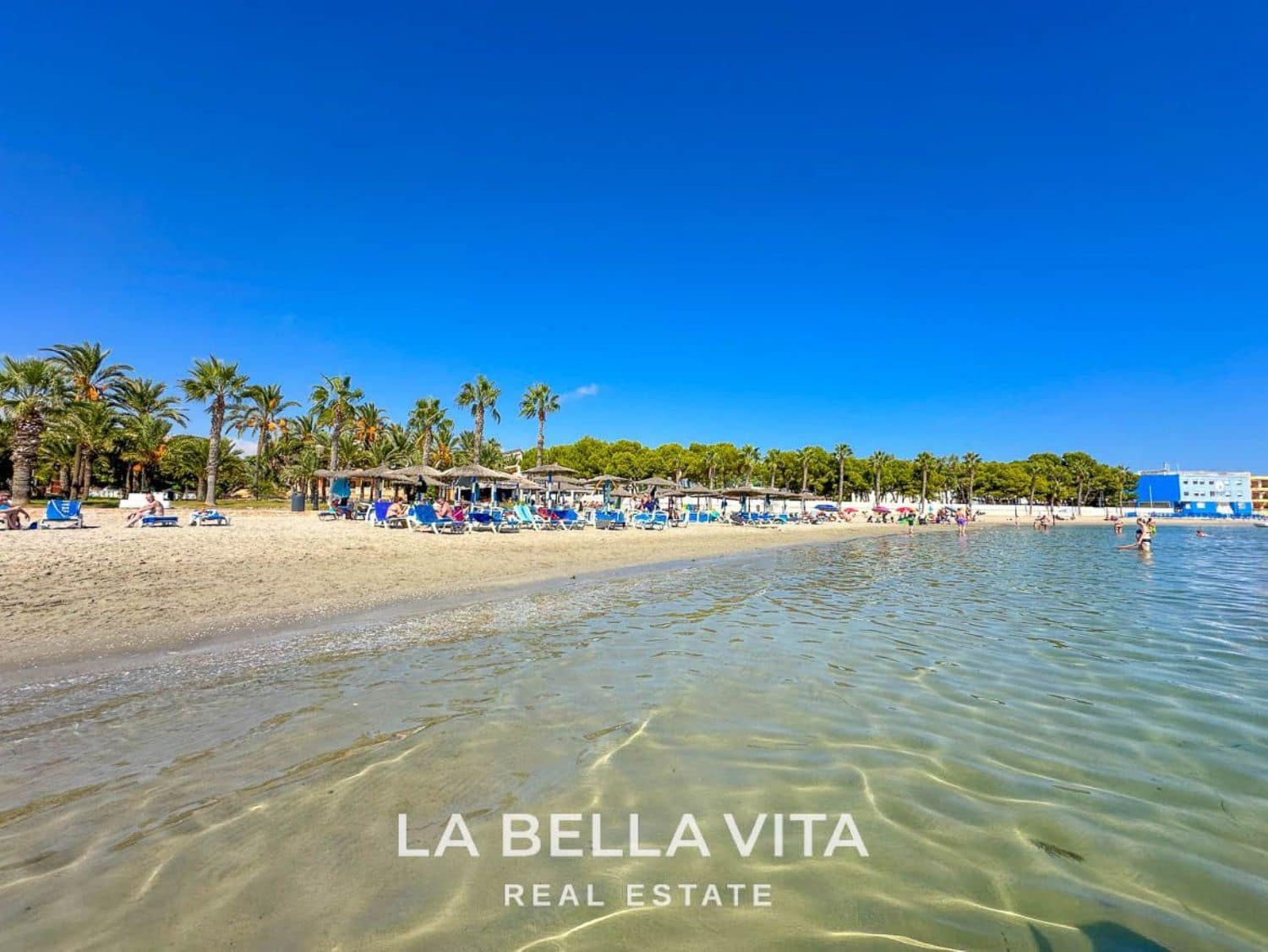 3 soveværelse Villa til salg i San Pedro del Pinatar med swimmingpool - € 429.000 (Ref: 8172938)