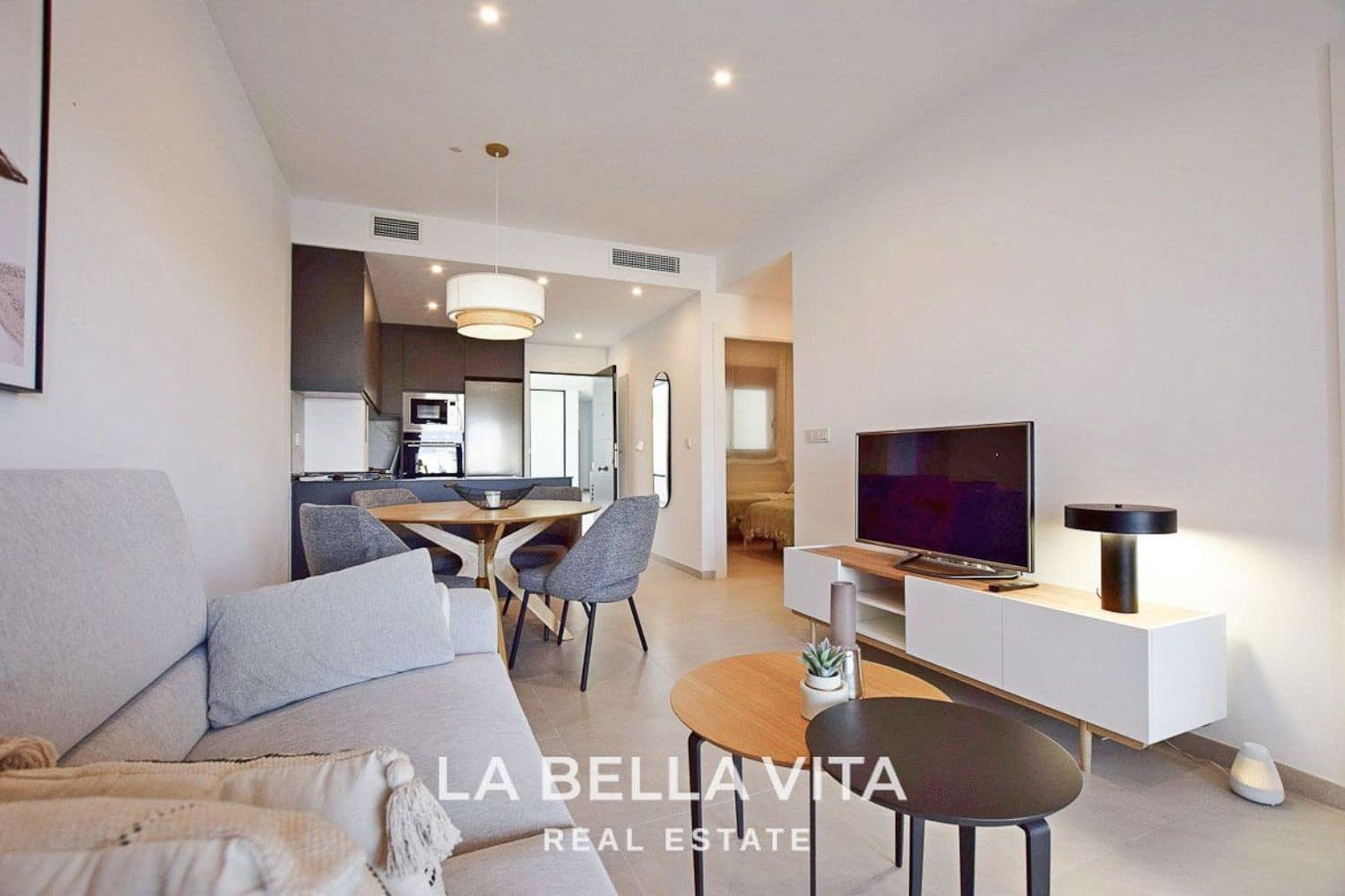 2 bedroom Flat for sale in Torrevieja with pool garage - € 252,800 (Ref: 8172939)