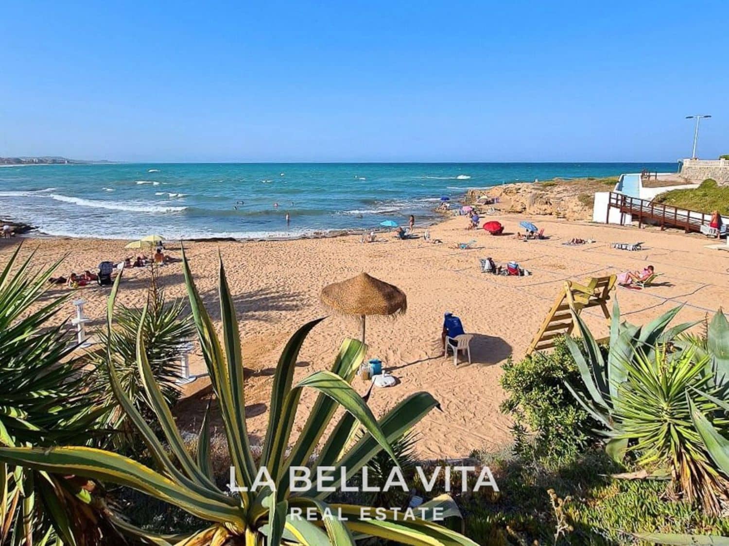 2 bedroom Flat for sale in Torrevieja with pool garage - € 252,800 (Ref: 8172939)