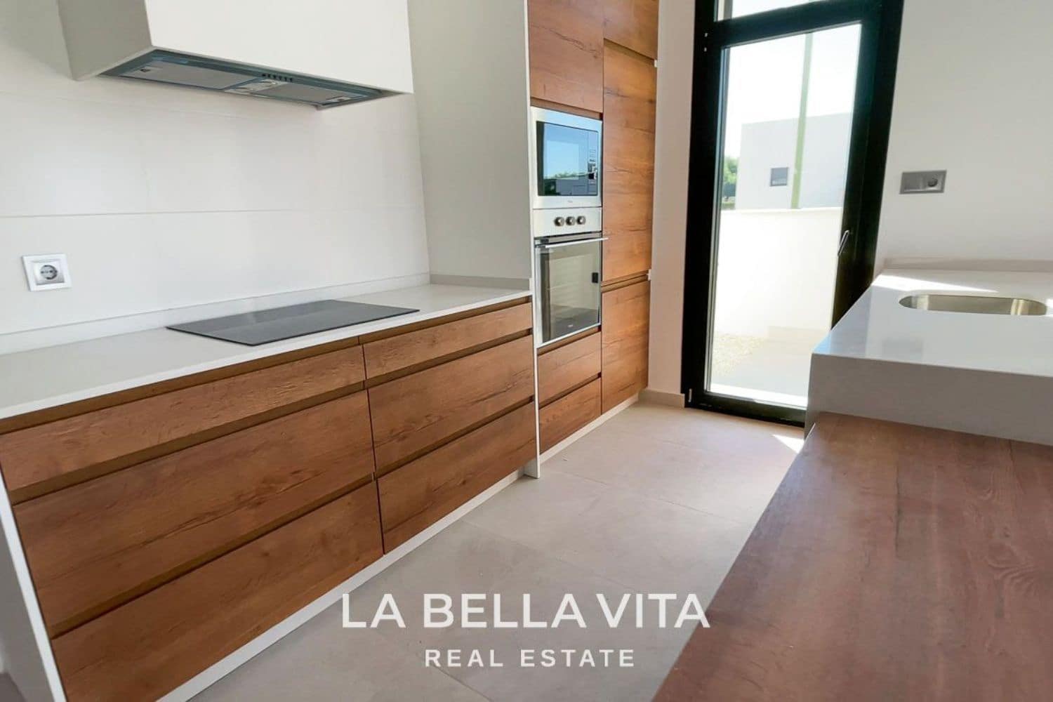 3 slaapkamer Villa te koop in Daya Nueva met zwembad - € 348.000 (Ref: 8172941)