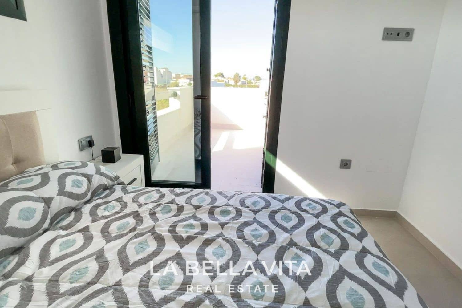 3 slaapkamer Villa te koop in Daya Nueva met zwembad - € 348.000 (Ref: 8172941)