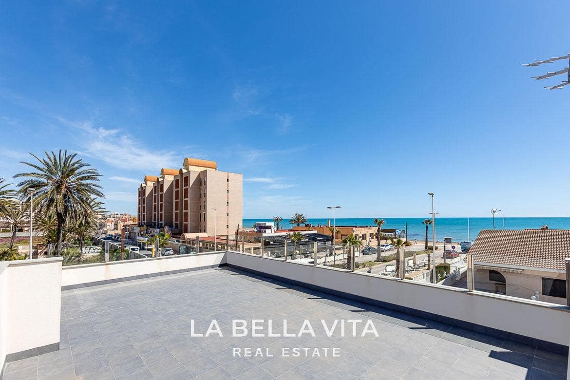 Chalet de 4 habitaciones en La Mata en venta con piscina - 940.000 € (Ref: 8193865)