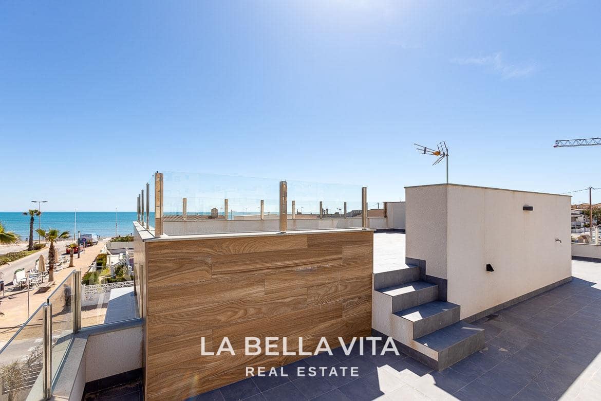 Chalet de 4 habitaciones en La Mata en venta con piscina - 940.000 € (Ref: 8193865)