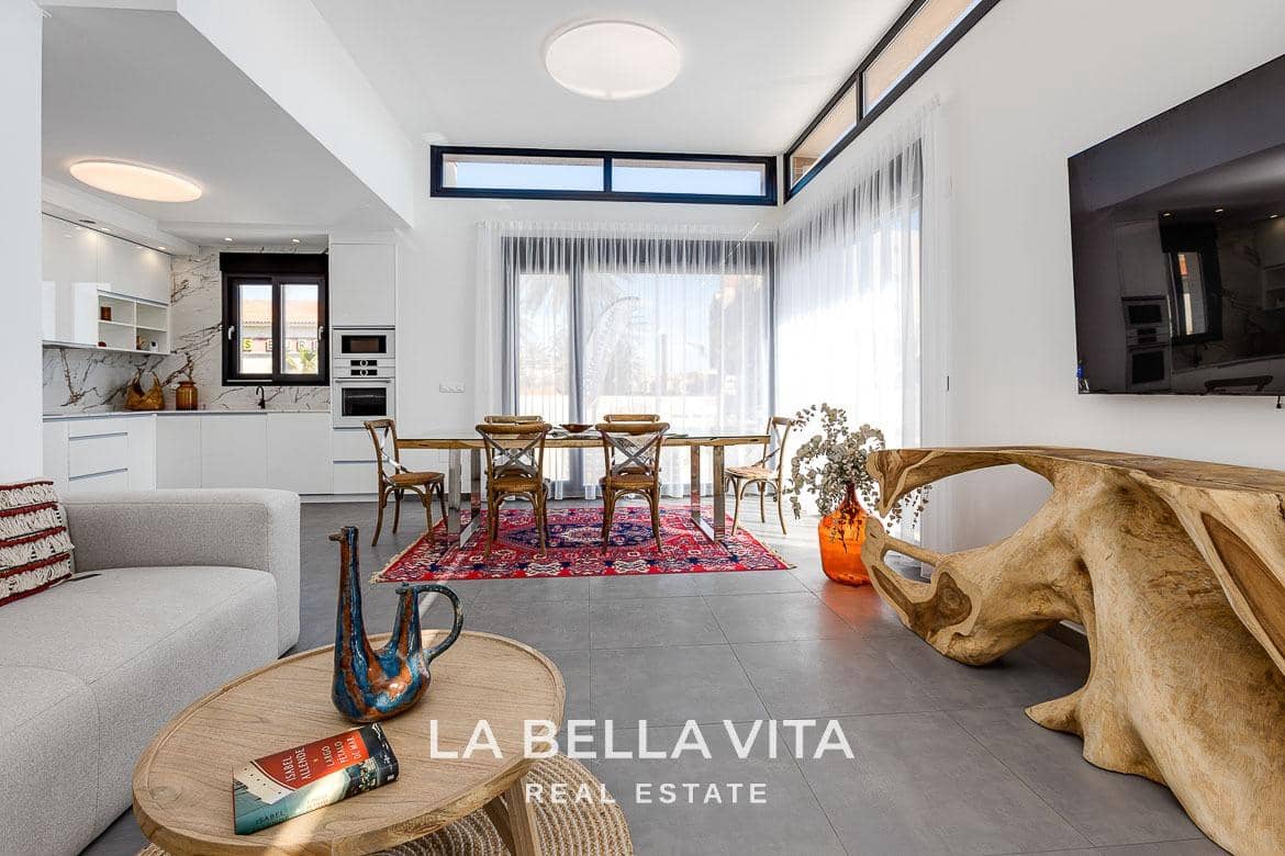 Chalet de 4 habitaciones en La Mata en venta con piscina - 940.000 € (Ref: 8193865)