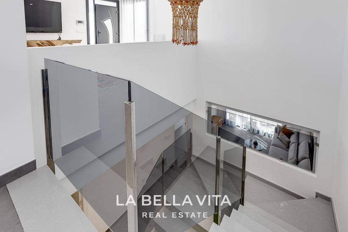 Chalet de 4 habitaciones en La Mata en venta con piscina - 940.000 € (Ref: 8193865)