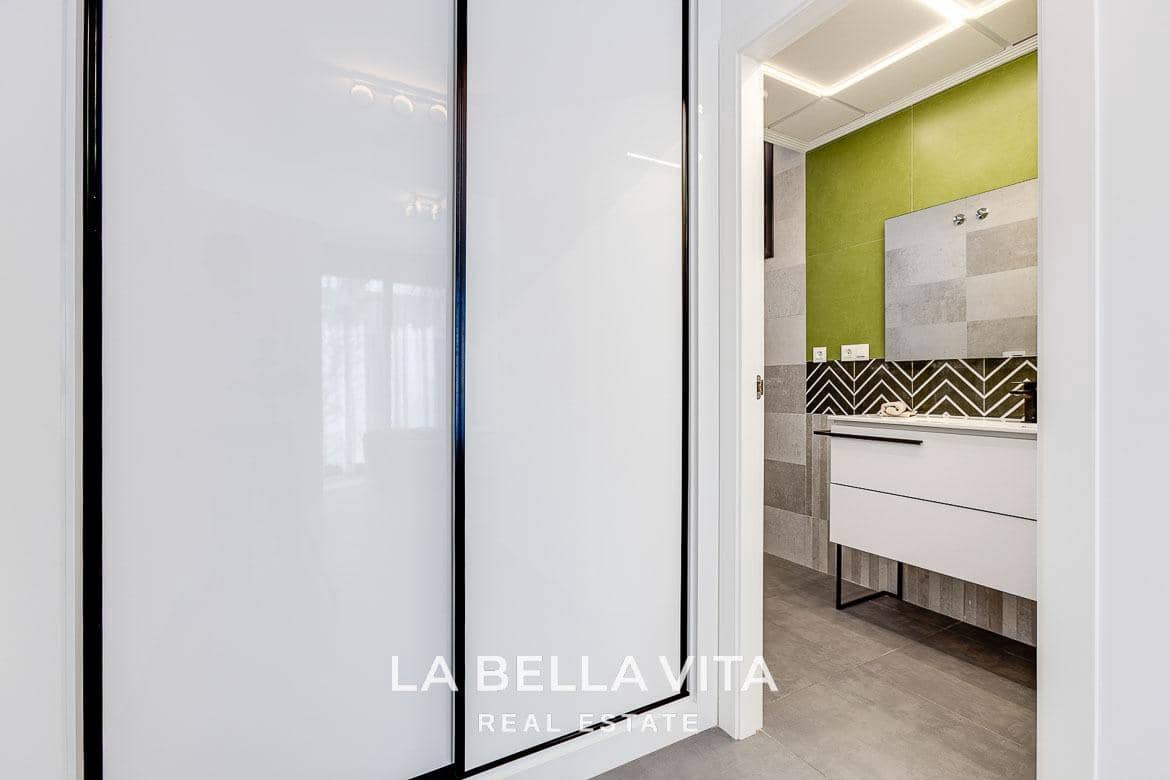 Chalet de 4 habitaciones en La Mata en venta con piscina - 940.000 € (Ref: 8193865)