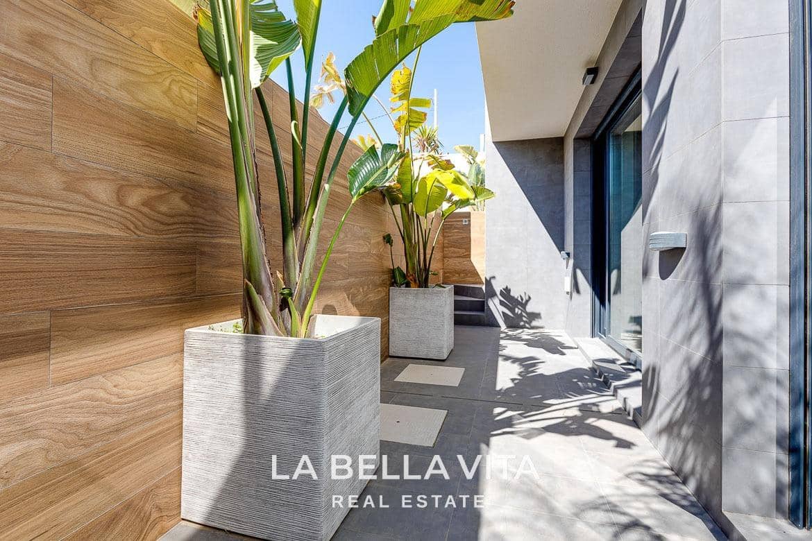 Chalet de 4 habitaciones en La Mata en venta con piscina - 940.000 € (Ref: 8193865)