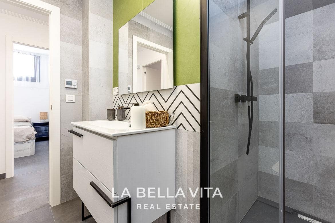 Chalet de 4 habitaciones en La Mata en venta con piscina - 940.000 € (Ref: 8193865)