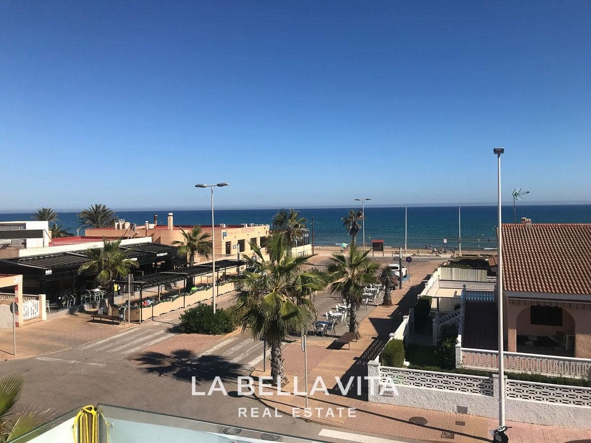 Chalet de 4 habitaciones en La Mata en venta con piscina - 940.000 € (Ref: 8193865)
